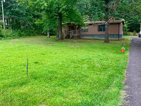 4th image of 1912 Jennings Rd