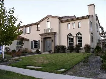 1633 Laguna Creek Ln photo 1