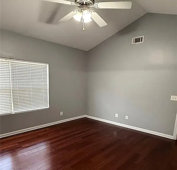 5054 Lower Elm St S — Photo 10