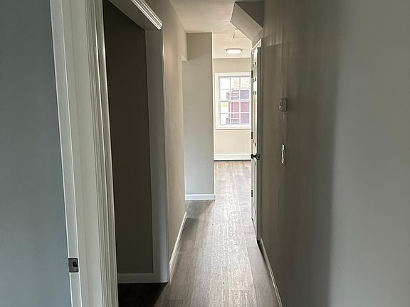 2nd image of 1 Murray Ln