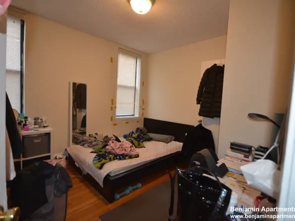 11 Barrows St #7A, Allston, MA 02134