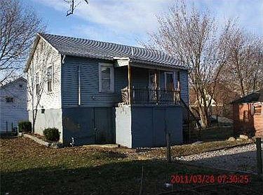 2nd image of 1215 3rd Ave