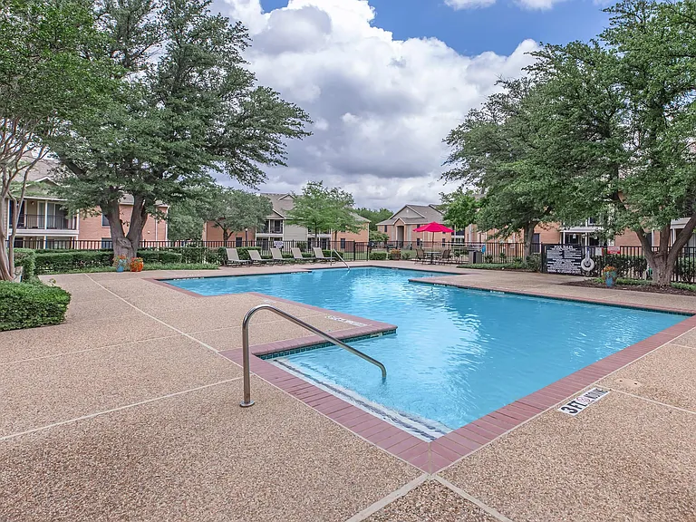 Garden Gates Apartments Plano — Photo 15