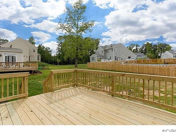 3rd image of 5025 Hickory Meadows Place Gln