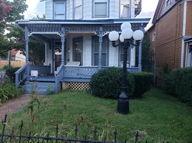 602 Elm Ave SW, Roanoke, VA