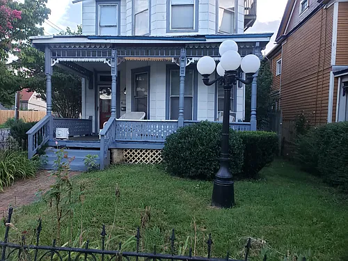 602 Elm Ave SW #B Photo 1
