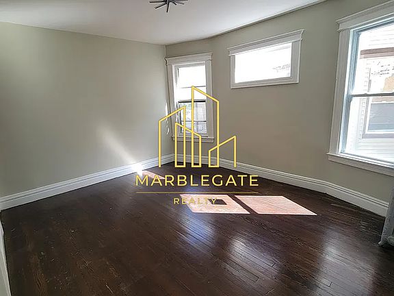 5th image of 917 S 17th St #11