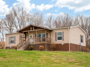 127 Ernest Cates Rd, Bethpage, TN 37022