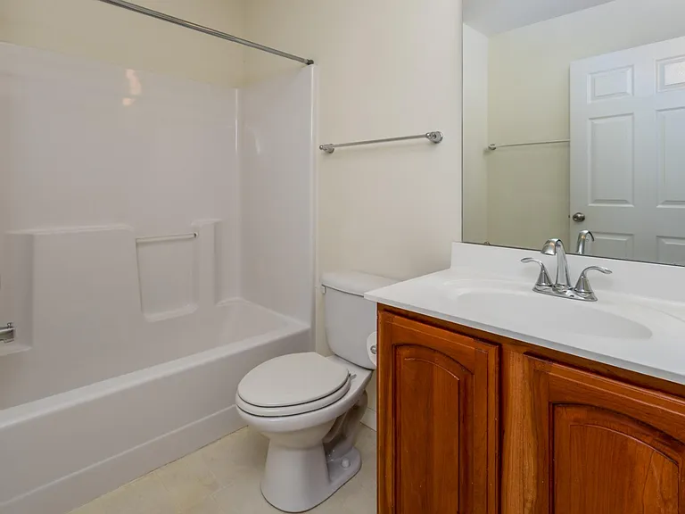 138 Broadstone Dr — Photo 21