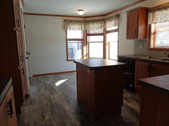 4th image of 12265 Geneva Ct