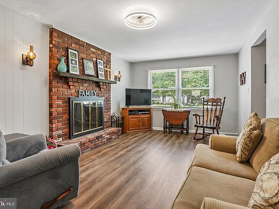 5th image of 6 Woodland Ave