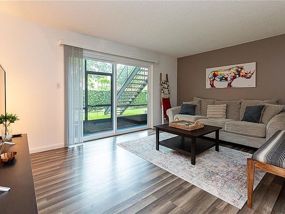 3rd image of 200 Saint Andrews Blvd APT 1305