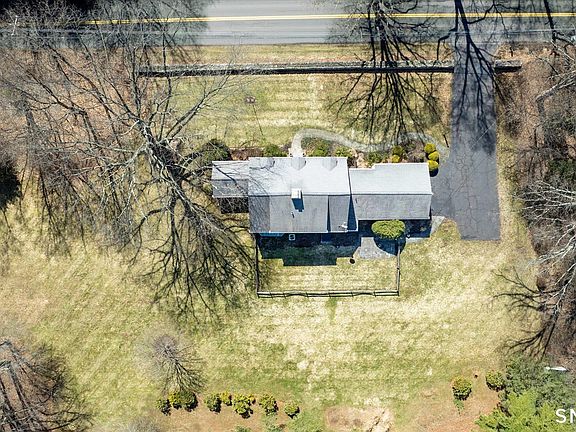 5th image of 89 Hop Brook Road