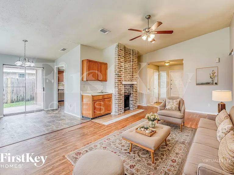 6918 Skyline Park Dr — Photo 6