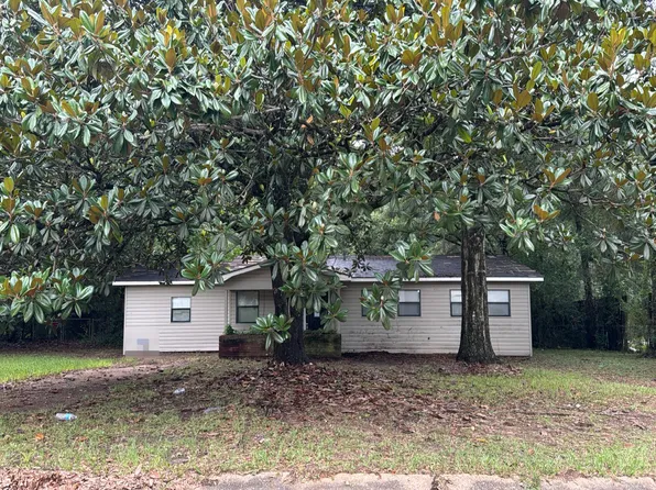 1515 Orchard Dr W, Mobile, AL 36618