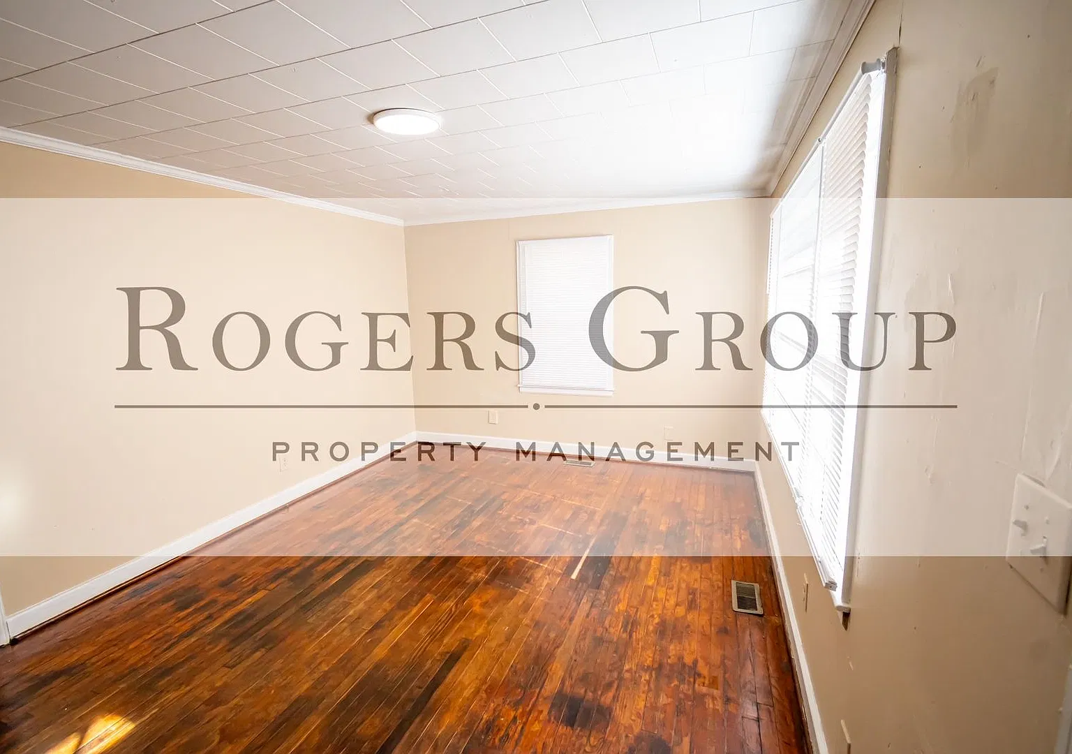 3 bed, 1.0 bath, $895 — Photo 2