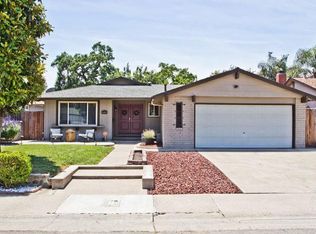 2833 Honeysuckle Way, Sacramento, CA 95826