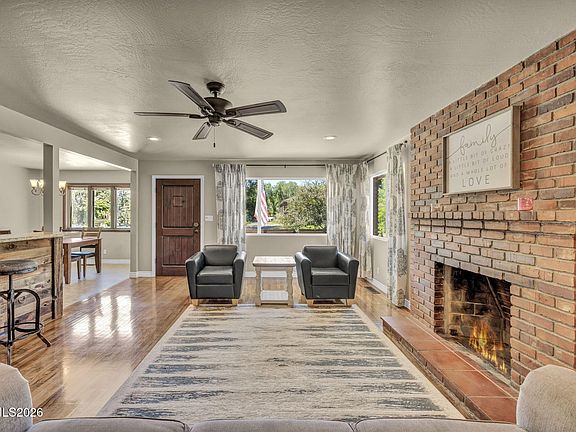 3rd image of 275 Hillcrest Dr