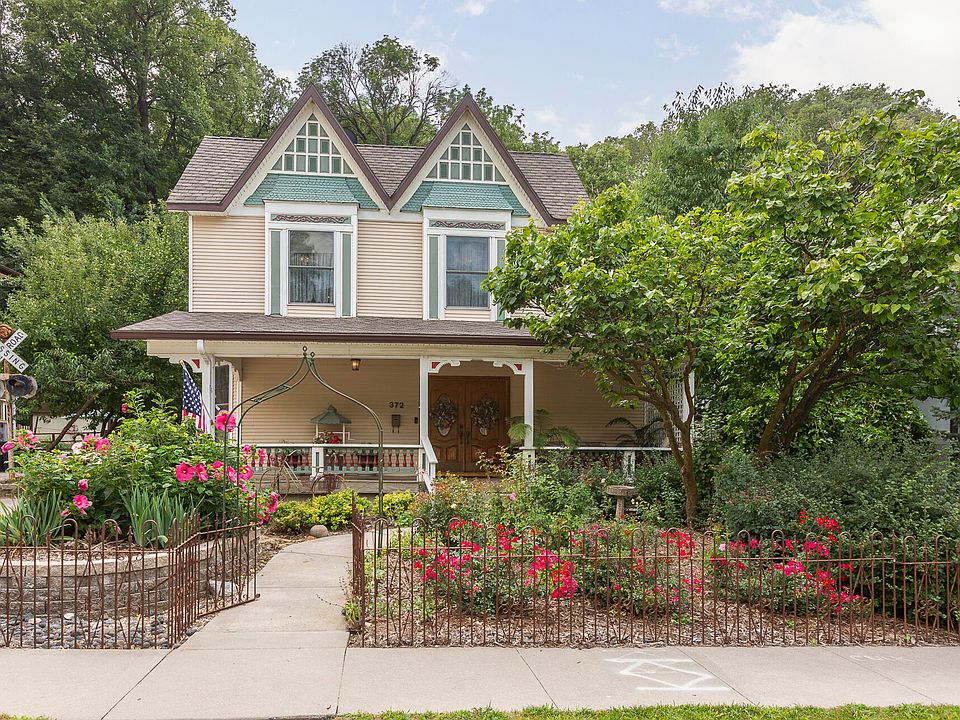 1st image of 372 Lincoln Ave
