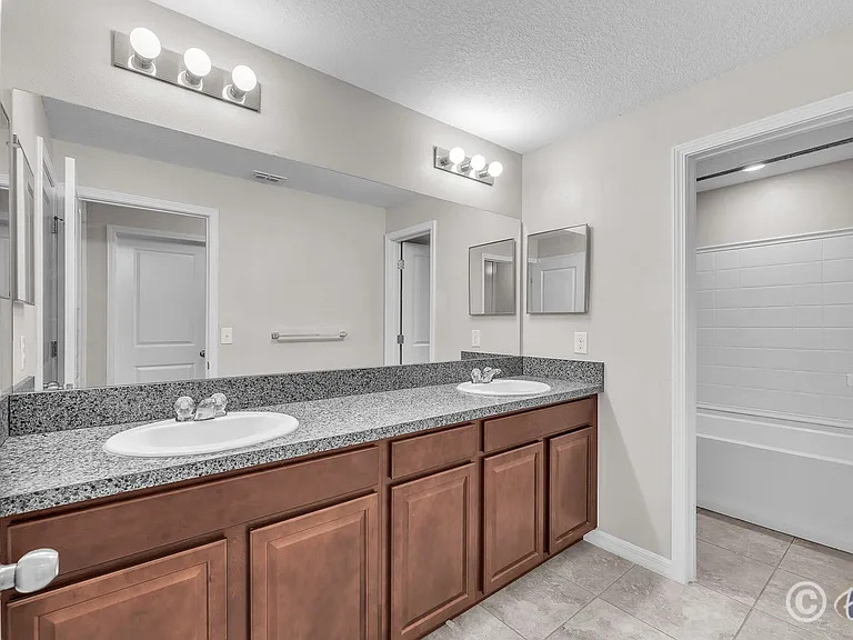 7325 Parkshore Dr — Photo 20