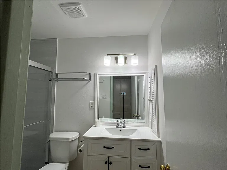 5216 Arboles Dr #9 — Photo 6