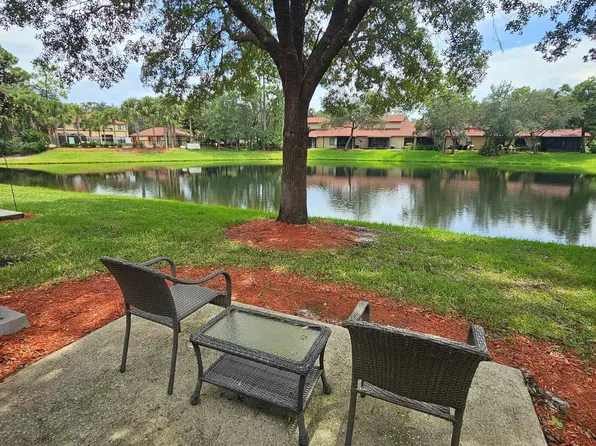 625 BRIAR WAY Lane, St. Johns, FL 32259