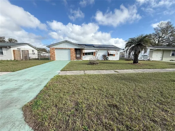 39423 9th Ave, Zephyrhills, FL 33542