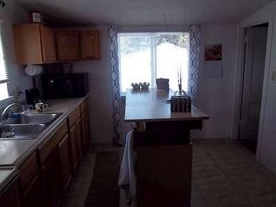 4th image of 1009 W F St
