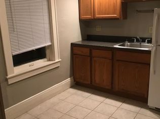 1007 N McLean St APT 4, Bloomington, IL