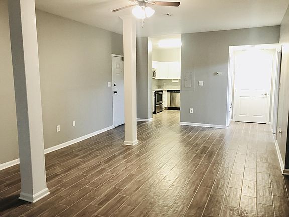 3rd image of 1700 W Clinch Ave APT 106