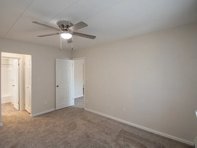Colonial Ridge — Photo 82