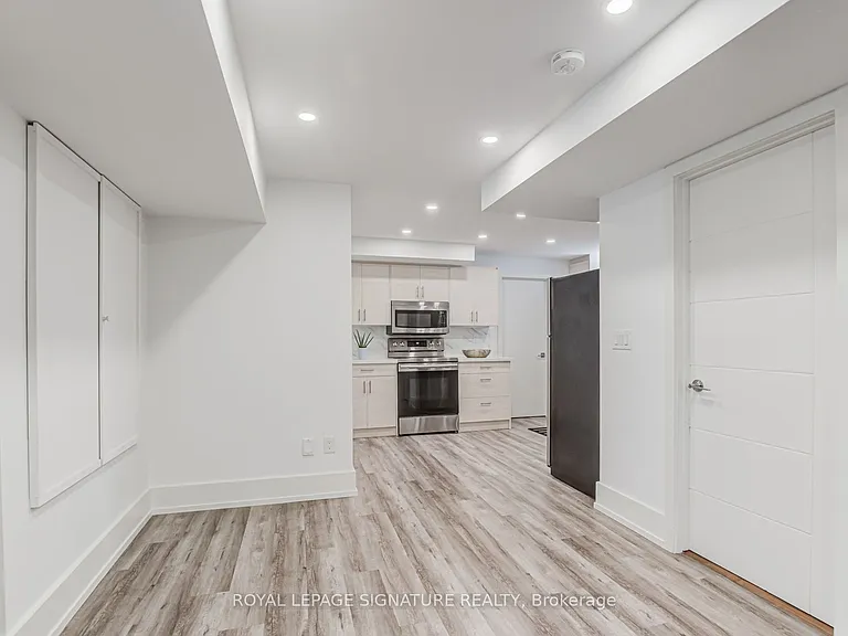 36 Roxaline St #BASEMENT — Photo 11