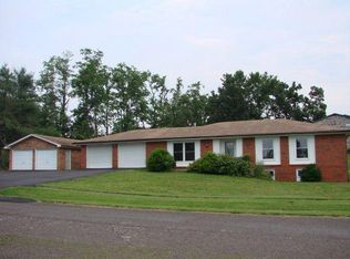 575 Yates Dr, Radcliff, KY 40160