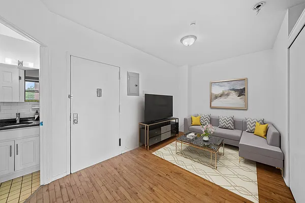 Rented by Vector New York, LLC | media 18