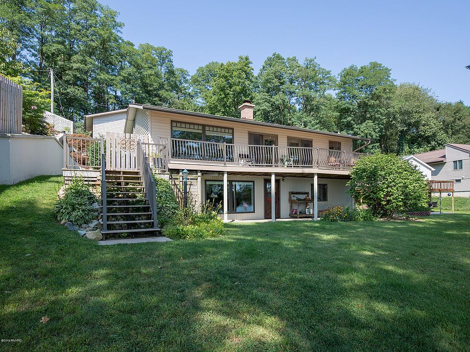 1st image of 27059 Hillside Ct