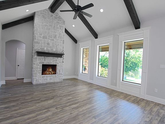 4th image of 344 Duke Pl