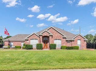9753 Rancho Dr, Fort Worth, TX 76244