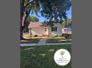 607 W 2nd St, Wayne, NE 68787