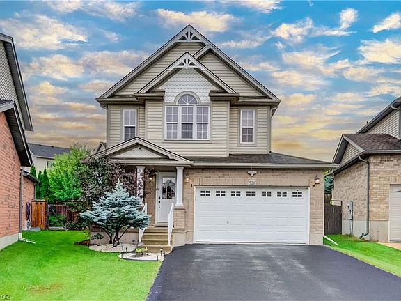 2nd image of 521 Snowdrop Ct