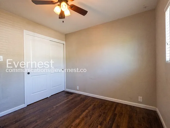 226 Columbine Ct — Photo 9