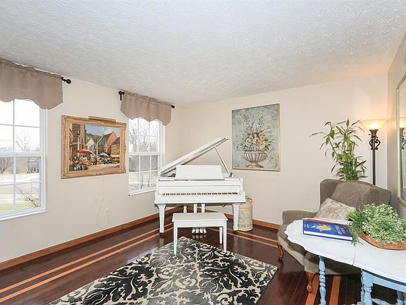 3rd image of 5790 Weeping Cherry Ct
