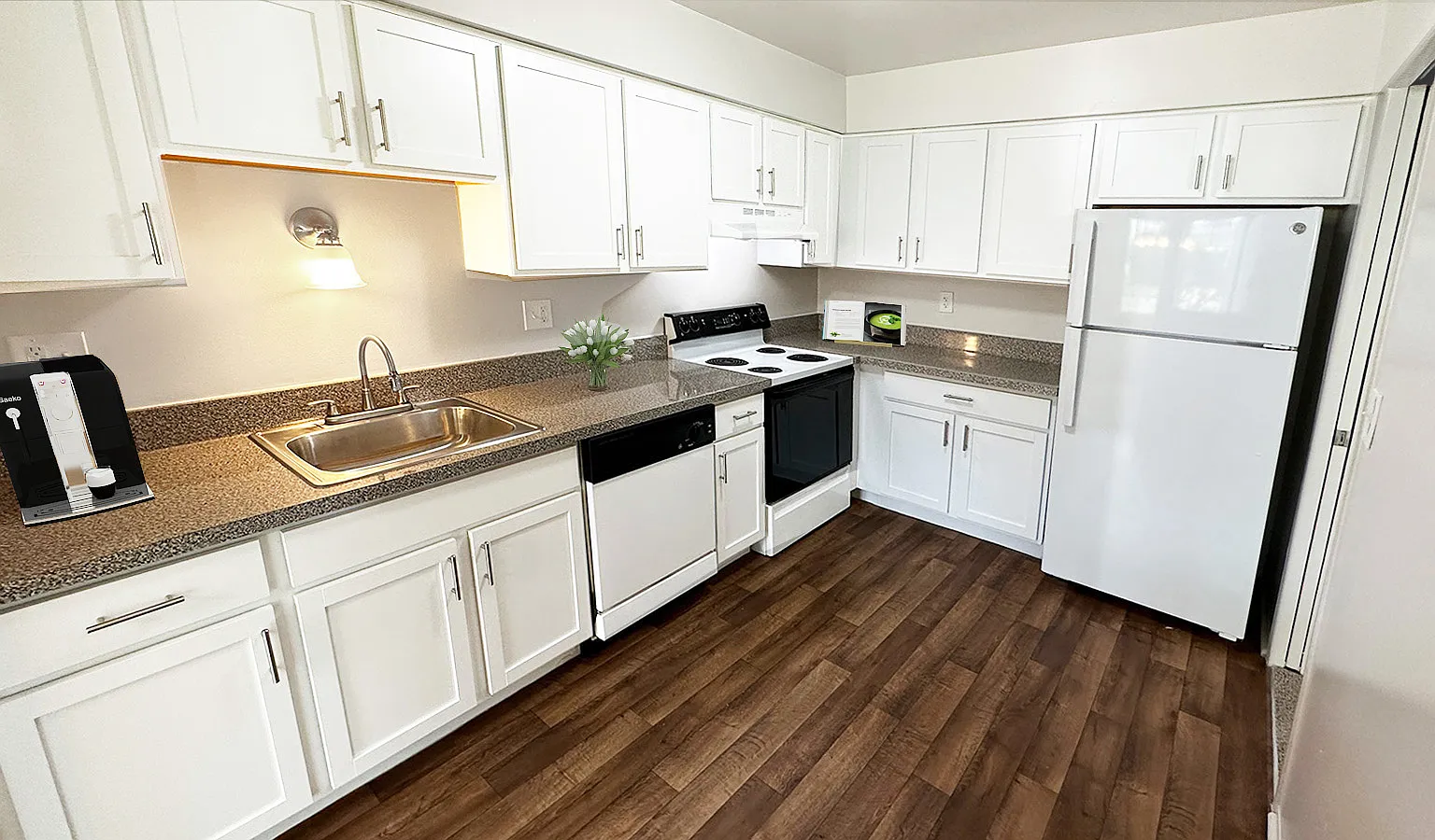 Colony Park Apartments — Photo 3