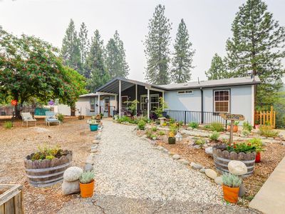 11711 View Dr, Grass Valley, CA, 95945