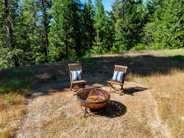 30220 Magra Rd, Gold Run, CA 95717