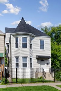 718 N Leamington Ave, Chicago, IL, 60644
