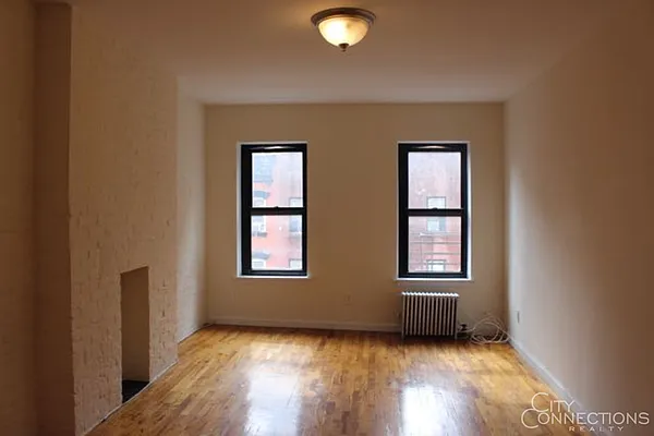 Rented by City Connections Realty | media 7