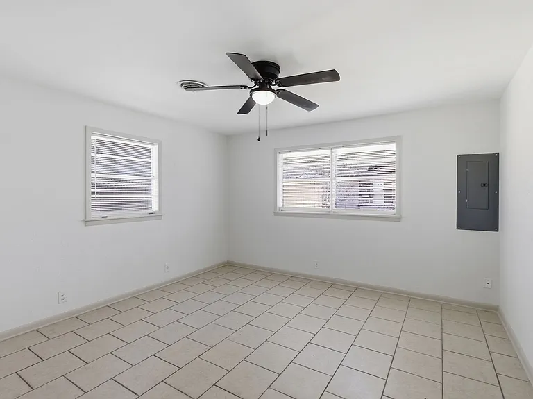 628 Urban St — Photo 9