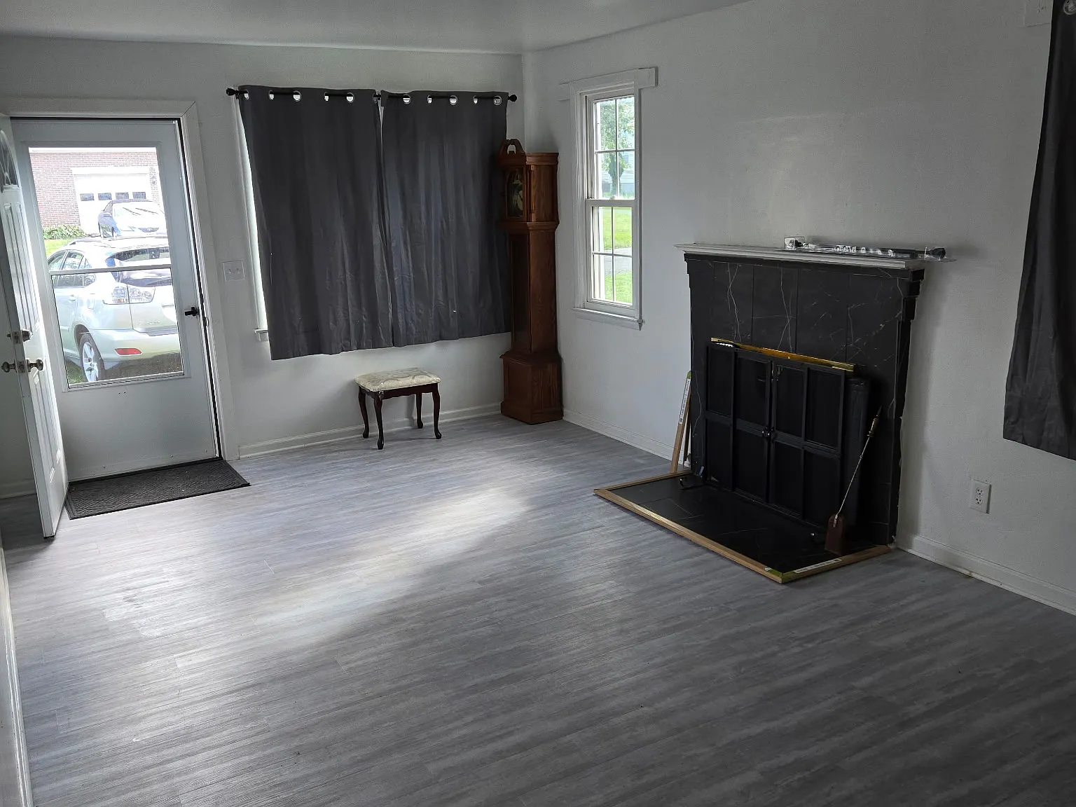 3 bed, 1224 sqft, $2,400 — Photo 4