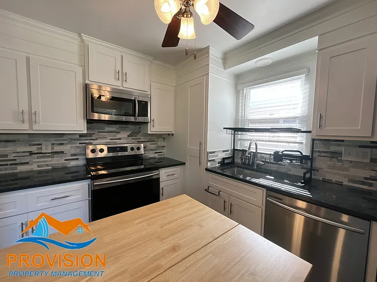 8436 Bay Dr — Photo 7