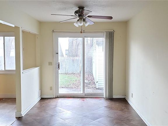 5th image of 5679 Chagrin Dr